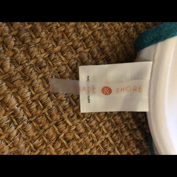 Shade and Shore Bikini Swim Top 34 C - Picture 5 of 6